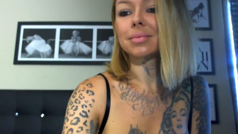 Julia Bond Webcam Show Picture
